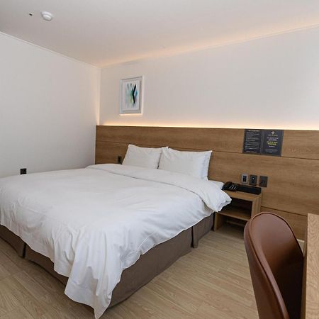 Hotel The Grang Jungmun Seogwipo Dış mekan fotoğraf