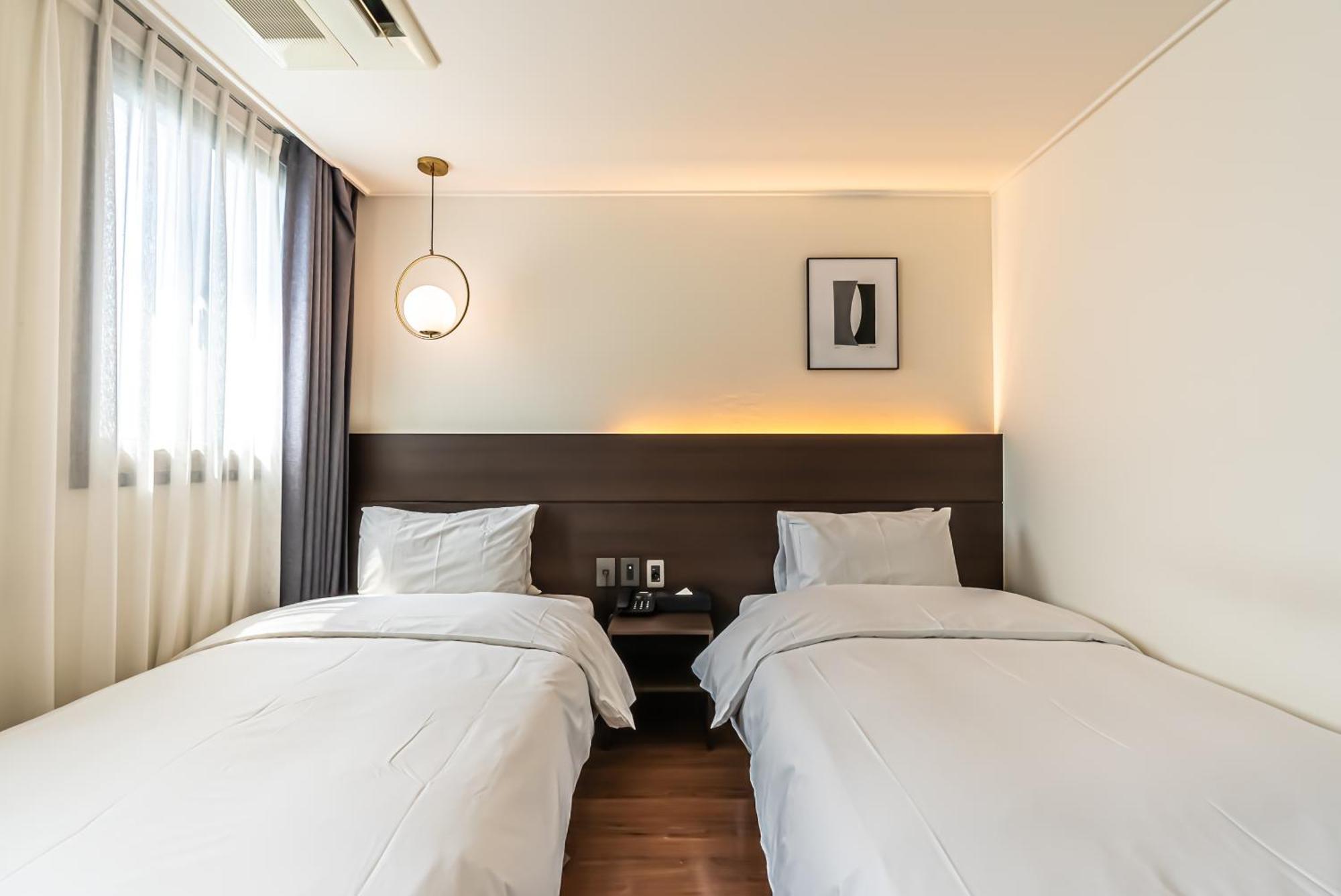 Hotel The Grang Jungmun Seogwipo Dış mekan fotoğraf
