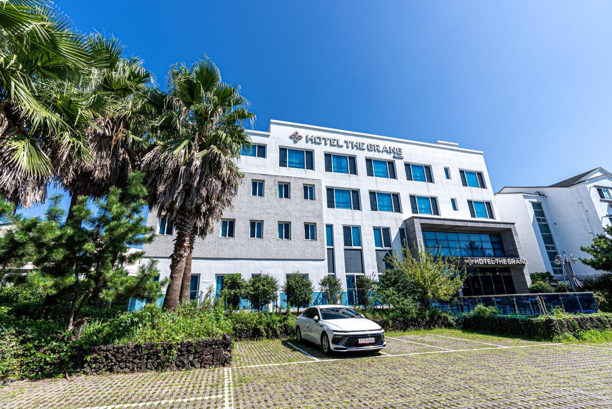 Hotel The Grang Jungmun Seogwipo Dış mekan fotoğraf