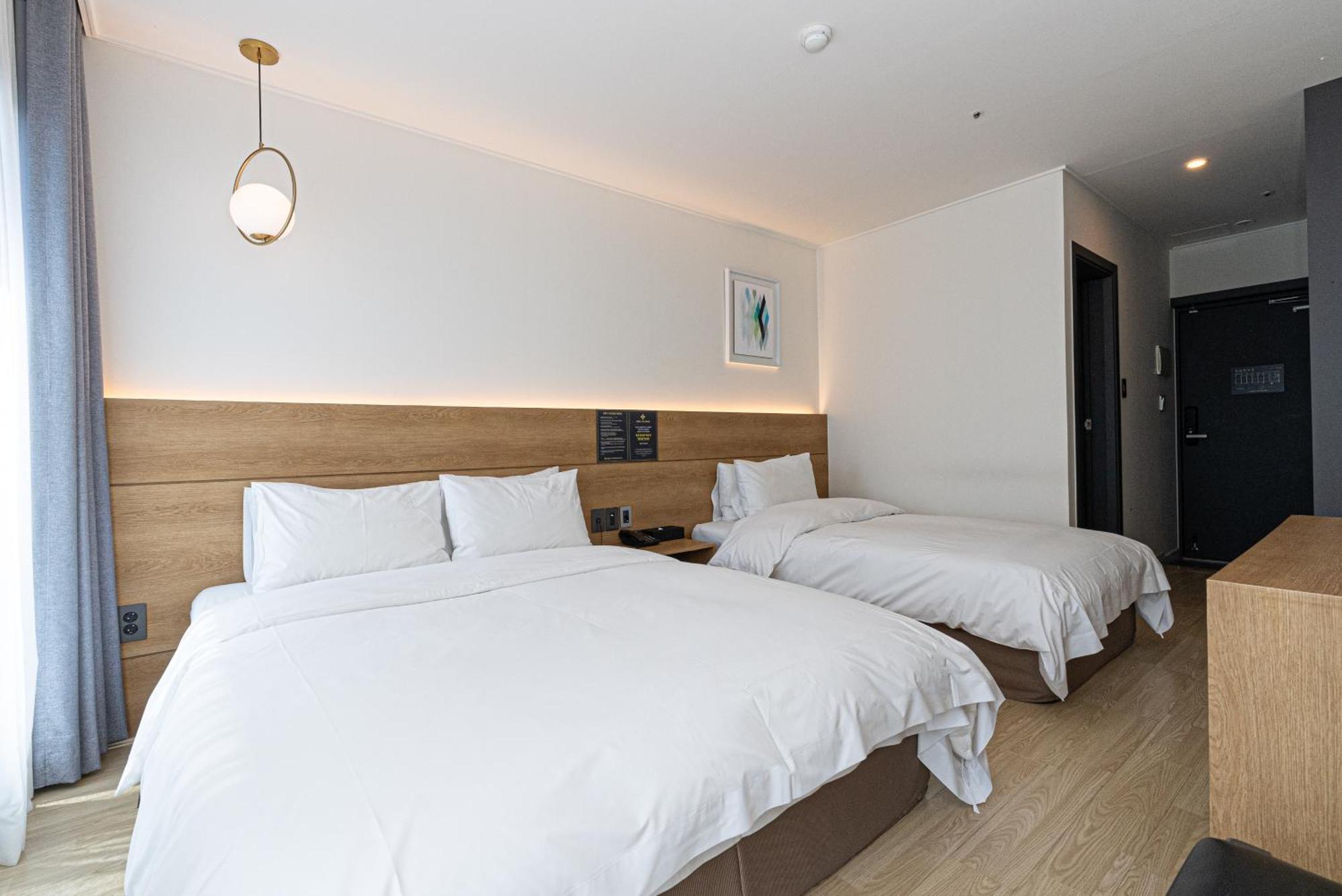 Hotel The Grang Jungmun Seogwipo Dış mekan fotoğraf